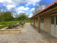 The Horseshoe Country Inn Hotels in Pickering