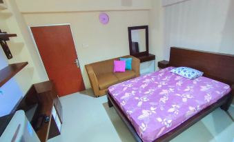 Lily Room at Apartment Cibubur Village