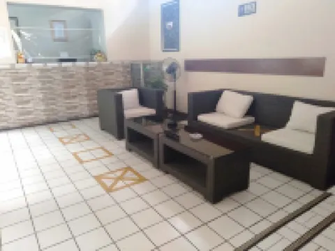 Hotel Sumber Waras