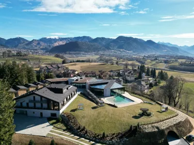 Collina Luxury Relais Các khách sạn gần Parrocchia Delle Fiorine