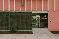 City Center Hotel Long Beach, Sonder