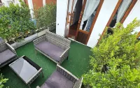 Hideout Hostel