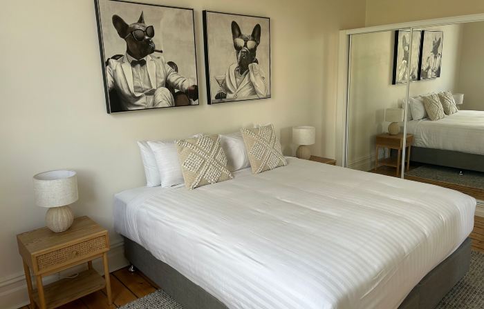 Ark Apartments