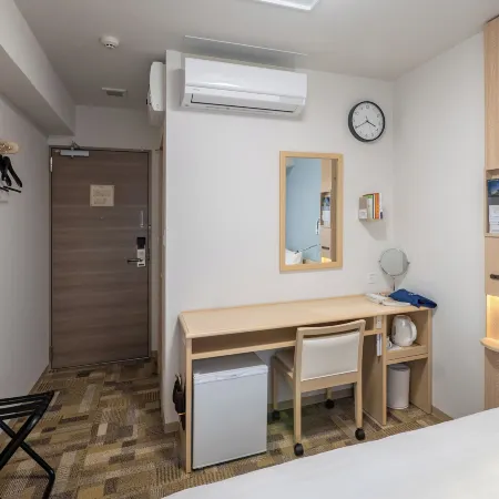 Toyoko Inn Takamatsu Ekimae Отели рядом с достопримечательностью «Башня Символ»