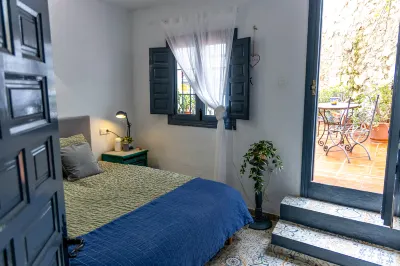 Lemon Tree Patio-Mountain View, Delightful Home in Olvera-Cadiz-Andalucia-Spain