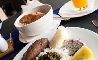 Kenendia Hotel