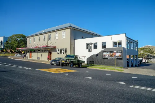 Pier Hotel Coffs Harbour