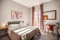 Hotel King - Parvekkeita