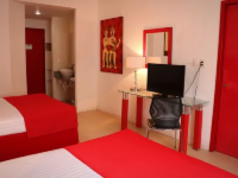 Zar Manzanillo โรงแรมในมานซานีโย