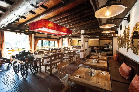 Hotel Hüttenmühle Hillscheid Отели в г. Хёр-Гренцхаузен