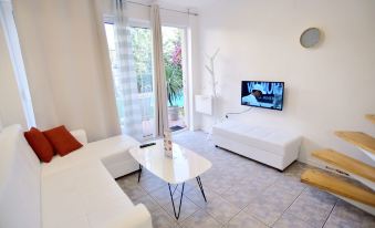 Aloha Luxury Apartments