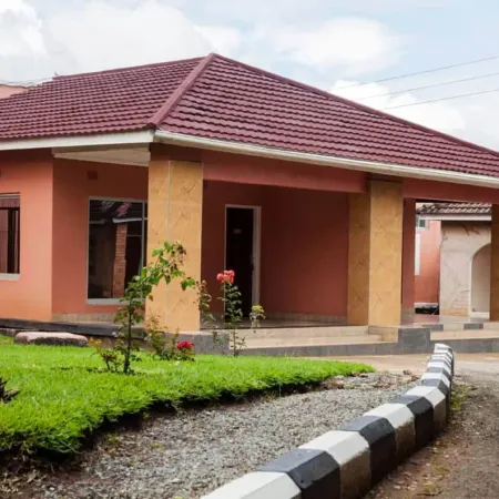 Fatmols Lodge
