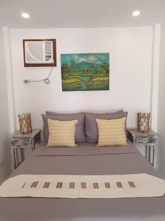 Hutch Lodge Отели рядом с достопримечательностью «Остров Минилок»