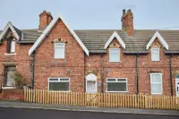 Host & Stay - the Railway Cottage Hotels near St Helen's Church