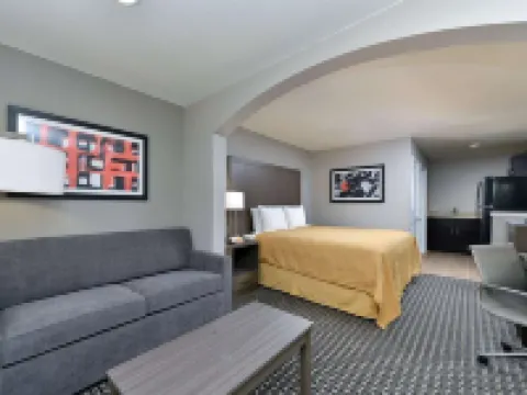 Scottish Inn & Suites Cotulla, TX Hotels in Cotulla