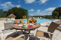 Hôtel le Troubadour à Rocamadour Hotels in Rocamadour