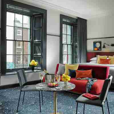 The Mont Rooms