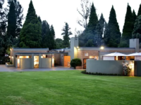 Five O'Clock Zen Boutique Guest House Hotels in Centurion