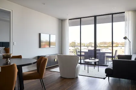 Astina Suites, Penrith