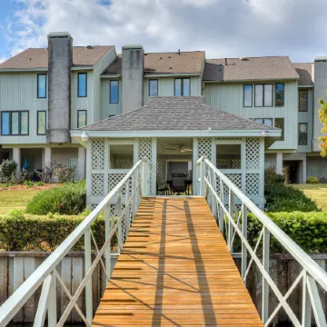Beautiful 3Br Townhouse