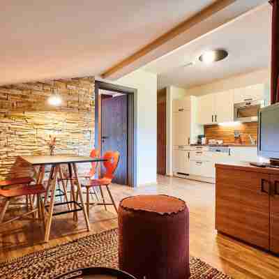 Evi Apartments - Alma Rooms