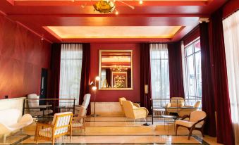 Crest Hotel Suites