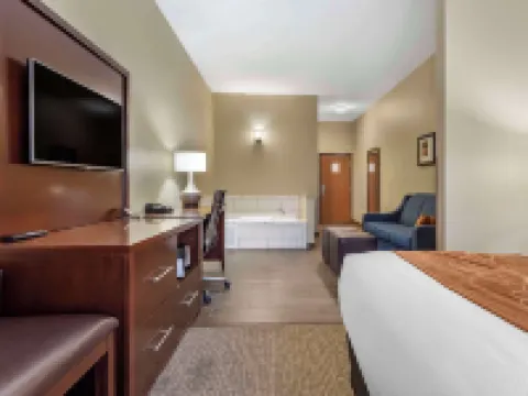 Comfort Suites Bridgeport - Clarksburg Hotels in Bridgeport