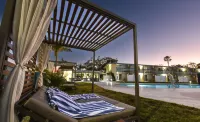 โรงแรมโกลเด้นโฮสท์รีสอร์ท - Sarasota - ติดทะเล