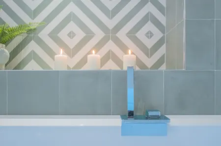 Filia Solis - Old Town Suites & Spa Отели рядом с достопримечательностью «Colonne Terminali della Via Appia»