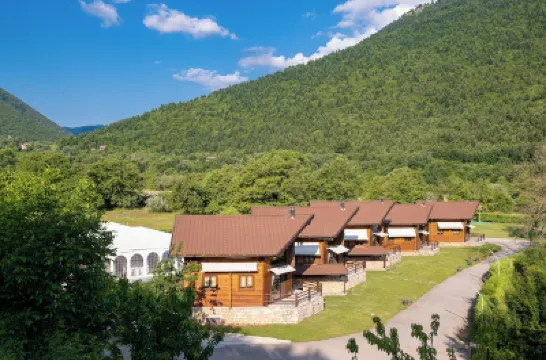 Natura Chalets โรงแรมใน