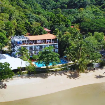 Doublegem Beach Resort and Hotel