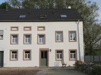 Cozy Eifel vacation apartment; modern standard in a historic ambience! 비트버그 호텔