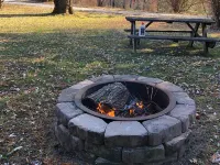 Family Cabin with Hot Tub & Game room. 8.3 miles from Appalachian Ski Mt. Hotels in Caldwell County