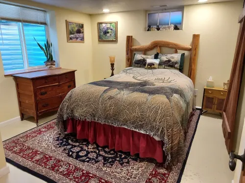 Swan Mntn View--Entire, Private Basement Suite, Close to GNP, Whitefish & Lake.
