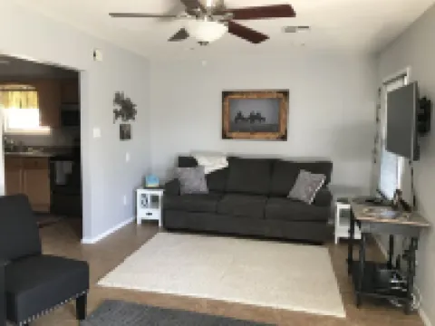 Charming 2 bedroom 1 bath home Hotels in Wickenburg