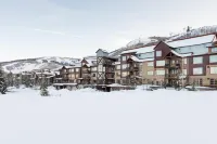 Private Hot Tub and Ski-in/Ski-Out Access - Gorgeous Mountain Retreat