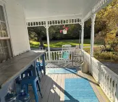 WATERFRONT Retreat venue for up to 60 guests!…Weddings, Reunions, Meetings!……