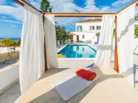 Villa Esperanza - Pools