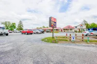 Budget Inn by OYO Natural Bridge I-81 - parking