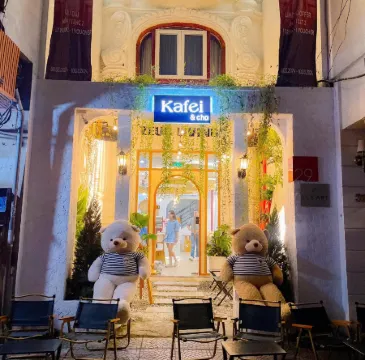 Zeus Living - City Central