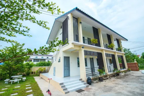 Sweet Dreams Hotel di Ban Laem