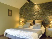 Cottage with Foosball & Garden Hôtels à : Bertrix