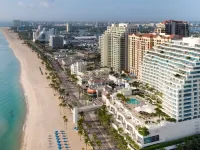 The Ritz-Carlton, Fort Lauderdale Hotels near Flamingo Park