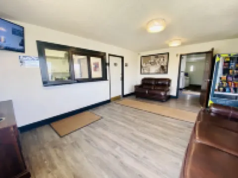 Super 8 by Wyndham Grand Rapids/Wyoming Hotels in Wyoming