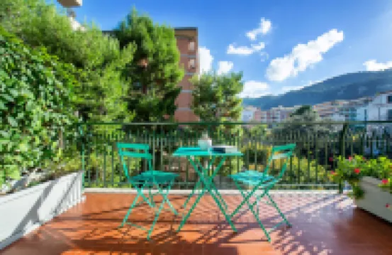 蘇連多依芙麗娜民宿 索倫託酒店