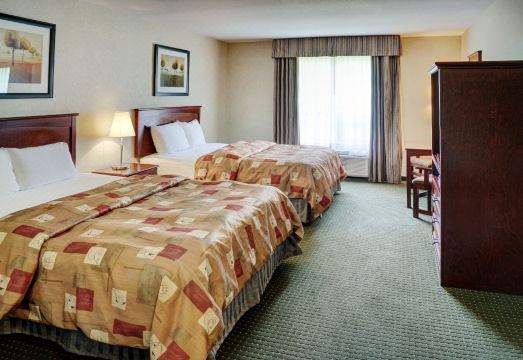 레이크뷰 인 & 스위트 슬레이브 레이크