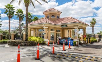 Spacious Home W/Private Pool/Spa & Free Waterpark!