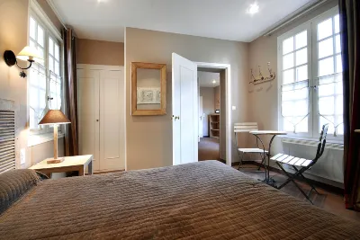 Cit'Hotel des Messageries Hotels in Saint-Hilaire-de-Villefranche