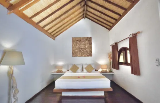 拉古納吉利酒店