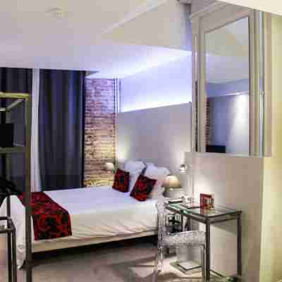 Hôtel des Arts Rooms
